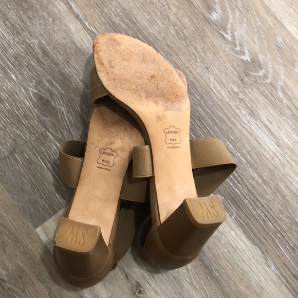 Stuart Weitzman Block Heeled Sandal - Picture 9 of 11